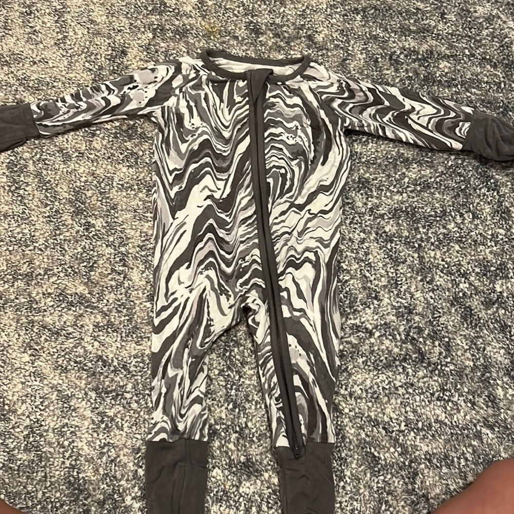 Little sleepies newborn pajamas